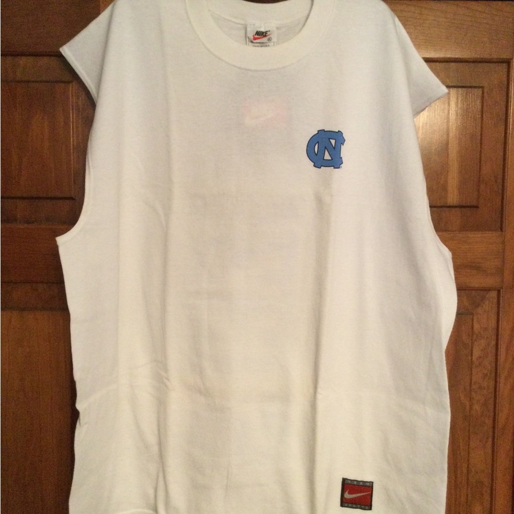 NWT Vintage Nike UNC Sleeveless Tank, size XL